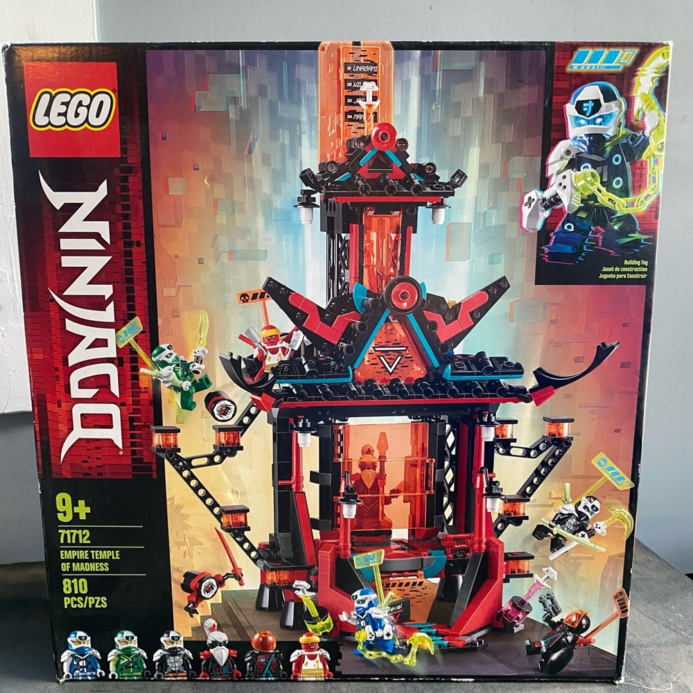 Lego Ninjago Red and Black Building Set